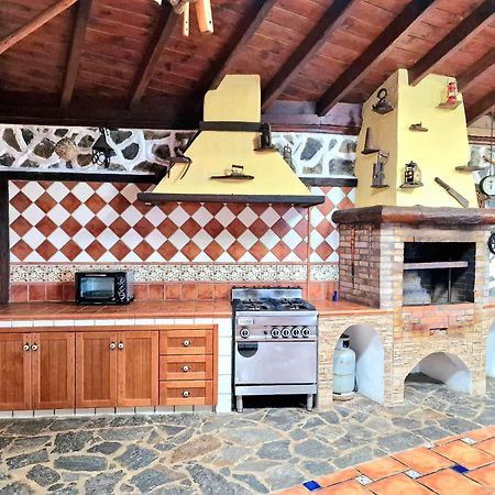 Finca Los Loros Icod De Los Vinos By Hrtenerife Net سانتا كروز دي تينيريف المظهر الخارجي الصورة
